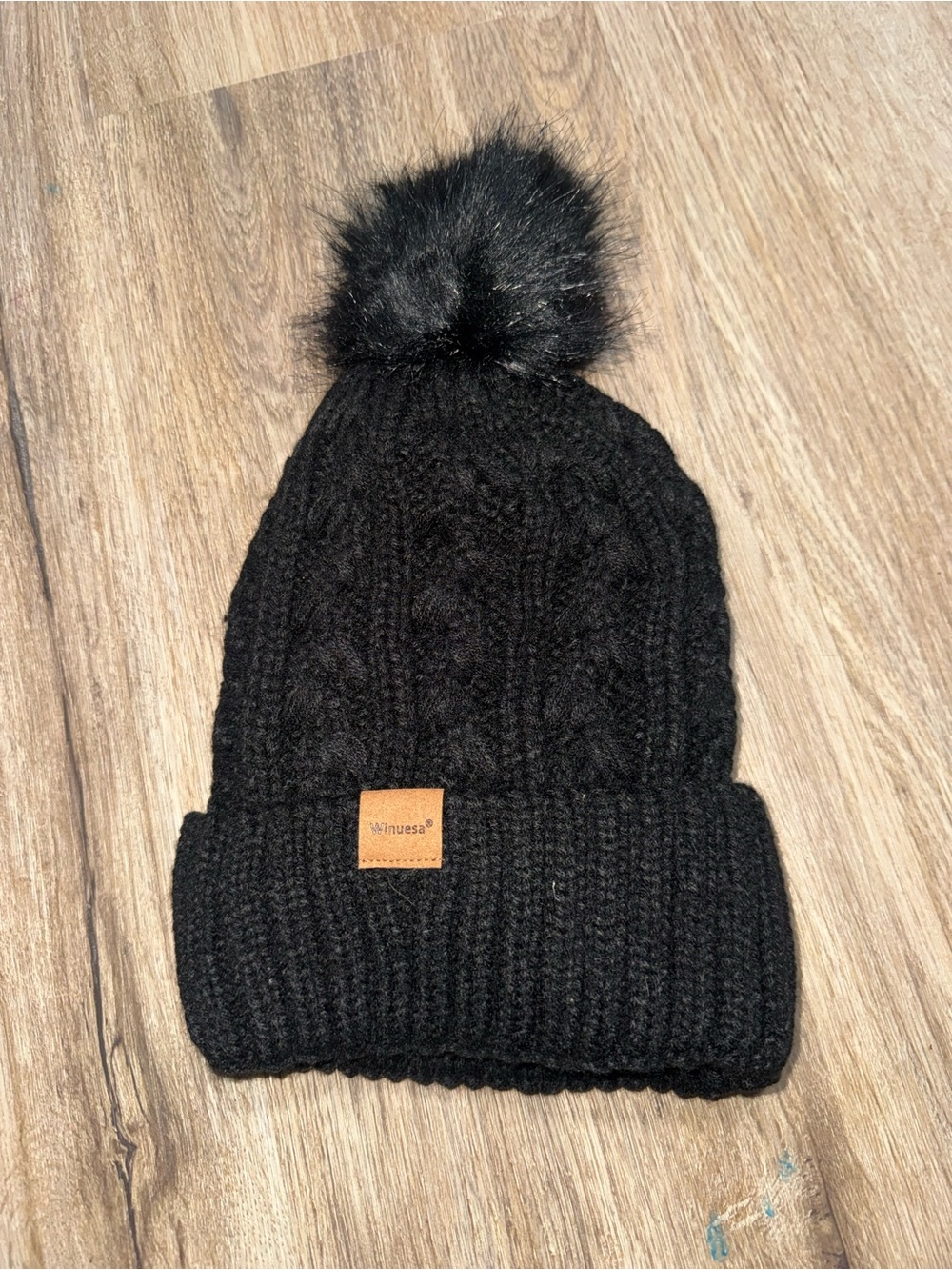 Winuesa Women’s Satin Lined Beanie in Black